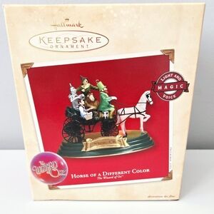 New Wizard Of Oz "Horse Of A Different Colour" Hallmark Ornament